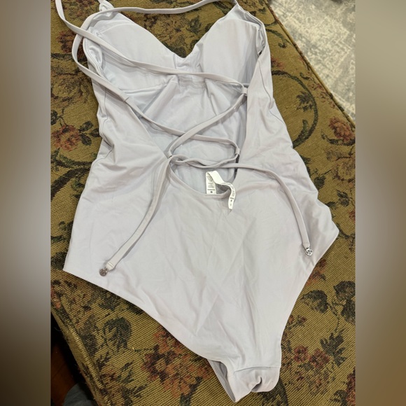 Lululemon Athletica Light Lavender Bathing suit swim wear - Picture 2 of 6